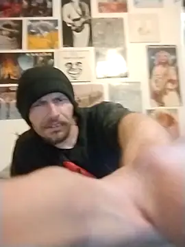 Snapshot of cloudystar666 chatting on December 17, 2025, 4:02 pm cloudystar666 online show from December 17, 2025, 4:02 pm