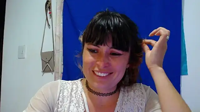 Alexandrasaenz online show from April 26, 2026, 10:07 pm
