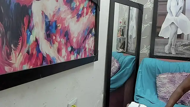 Karen Bis online show from March 17, 2026, 8:45 pm