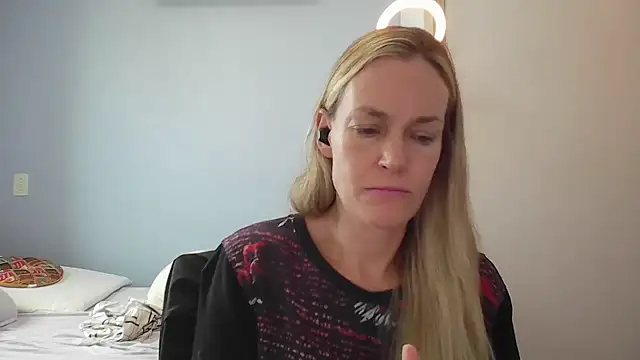 Annylove1 online show from January 6, 2026, 10:52 am