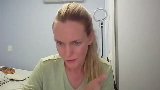 Annylove1 online show from February 28, 2026, 12:44 am