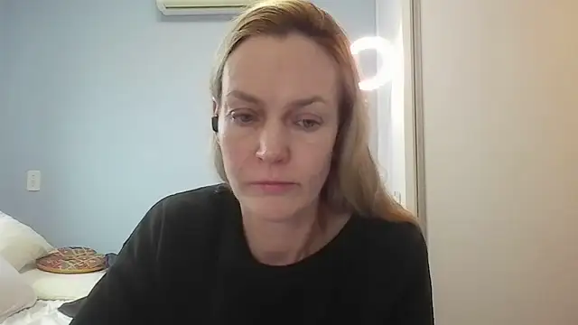Snapshot of Annylove1 chatting on June 11, 2026, 10:46 am Annylove1 online show from June 11, 2026, 10:46 am