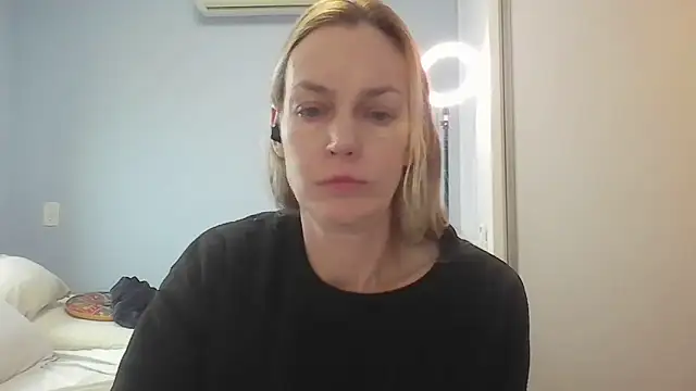 Snapshot of Annylove1 chatting on June 12, 2026, 10:47 am Annylove1 online show from June 12, 2026, 10:47 am