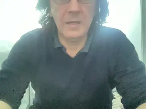 Snapshot of ALPHANDRE chatting on March 21, 2025, 2:51 pm ALPHANDRE online show from March 21, 2025, 2:51 pm