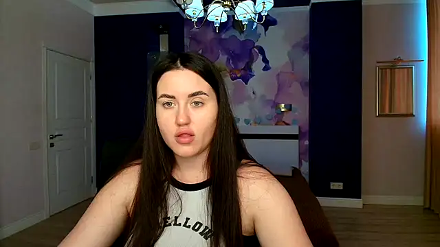 Roxie Bradley online show from January 23, 2025, 10:11 am