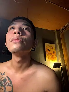 xlovercum online show from January 11, 2026, 8:47 pm