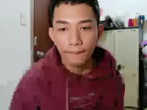 xlovercum online show from February 10, 2026, 4:38 am