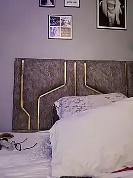 haileystone online show from February 15, 2026, 12:25 pm