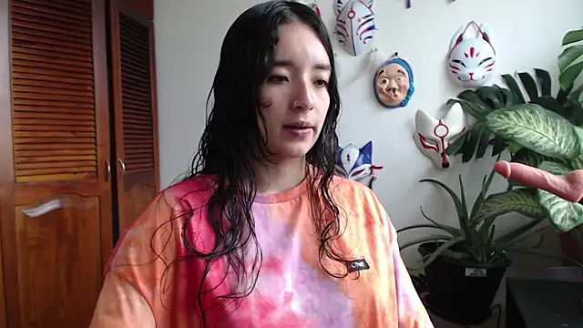 Snapshot of cat_salo chatting on January 3, 2025, 7:39 pm cat salo online show from January 3, 2025, 7:39 pm