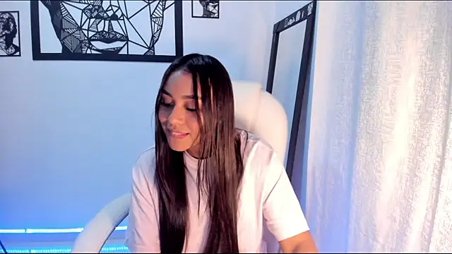 Snapshot of Ciara8 chatting on January 11, 2025, 2:09 am Ciara8 online show from January 11, 2025, 2:09 am