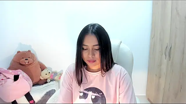 Snapshot of Ciara8 chatting on April 3, 2026, 12:08 am Ciara8 online show from April 3, 2026, 12:08 am