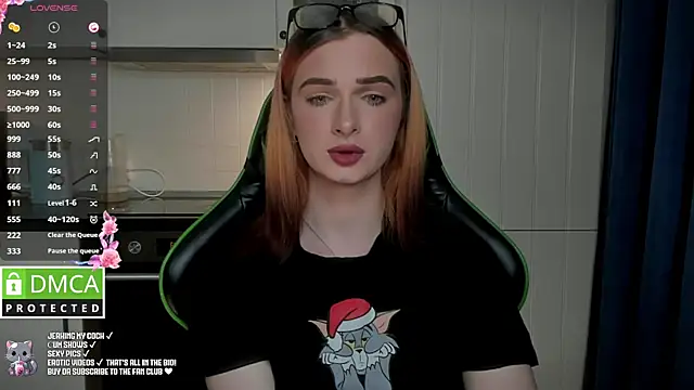 Snapshot of Lee_Loo chatting on January 28, 2025, 1:59 pm Lee Loo online show from January 28, 2025, 1:59 pm