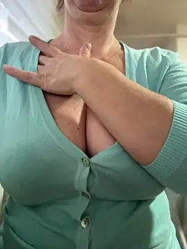 sweetmystery1 online show from December 22, 2025, 1:41 pm