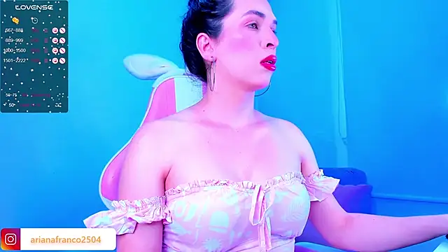 Snapshot of Ariana_f chatting on March 4, 2025, 4:41 pm Ariana f online show from March 4, 2025, 4:41 pm