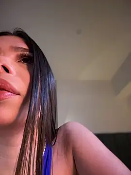 Snapshot of JanyLunaa chatting on January 8, 2025, 12:17 am JanyLunaa online show from January 8, 2025, 12:17 am