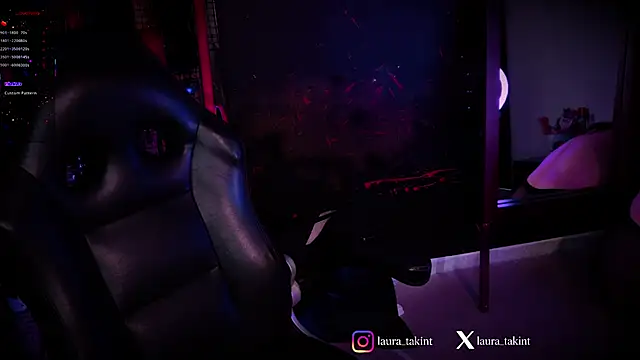 Laura takint online show from March 15, 2026, 9:10 pm