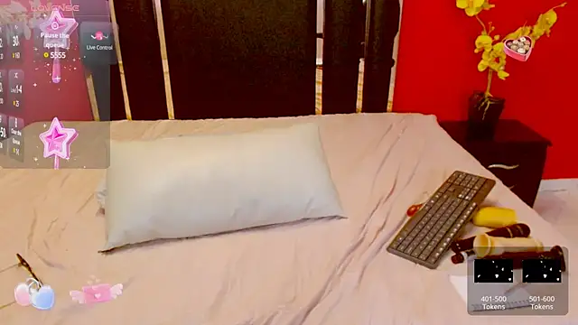 Snapshot of Nayla_Garner chatting on March 17, 2025, 7:15 pm Nayla Garner online show from March 17, 2025, 7:15 pm