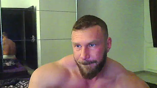 muscularkevin online show from April 29, 2026, 3:21 am