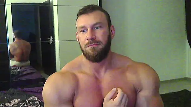 Snapshot of muscularkevin chatting on May 18, 2026, 3:46 am muscularkevin online show from May 18, 2026, 3:46 am