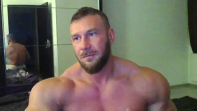 Snapshot of muscularkevin chatting on May 20, 2026, 3:34 am muscularkevin online show from May 20, 2026, 3:34 am