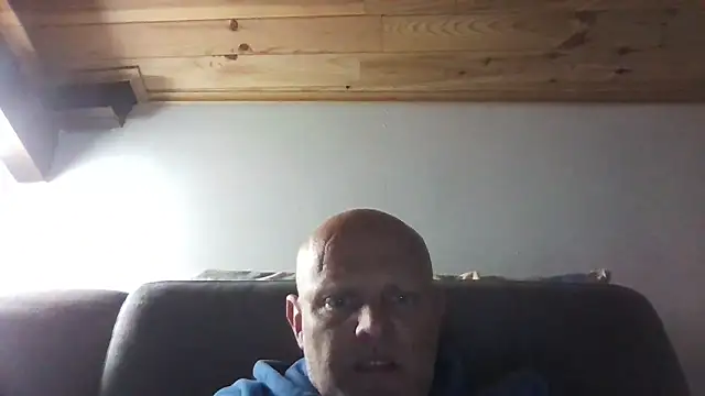 davigochi77bcn online show from May 5, 2026, 7:33 pm