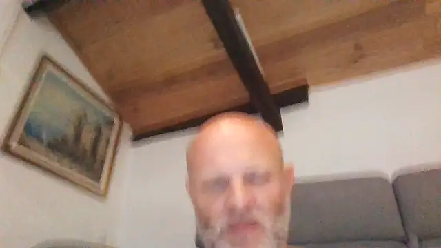 davigochi77bcn online show from July 27, 2026, 10:28 pm