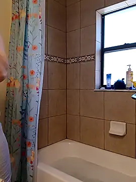 Hotredheadandtoungelasher online show from February 23, 2025, 4:24 pm