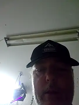 Hotredheadandtoungelasher online show from November 17, 2025, 1:44 am