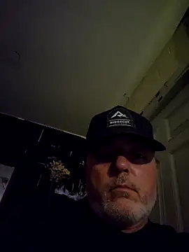 Hotredheadandtoungelasher online show from April 27, 2026, 7:12 pm