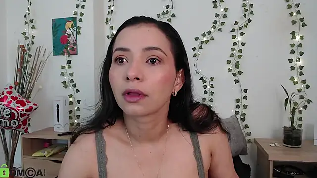 Snapshot of lairenbabe chatting on June 8, 2026, 11:32 am lairenbabe online show from June 8, 2026, 11:32 am