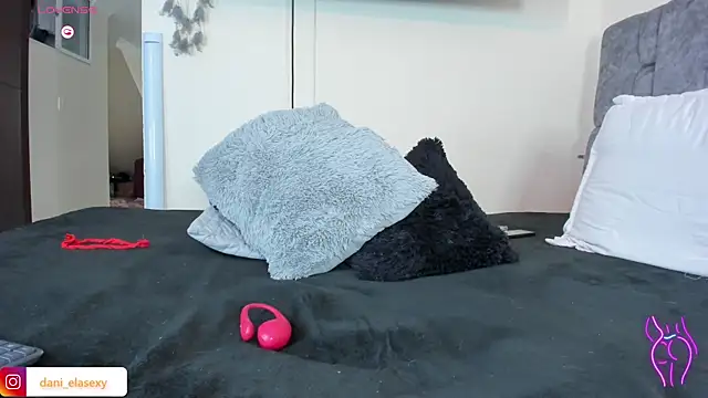 danielasexya1 online show from March 2, 2025, 8:18 pm