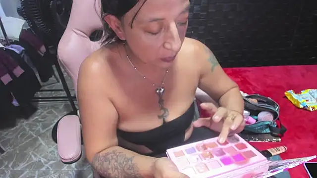 Snapshot of mature_sexi40 chatting on June 25, 2026, 11:48 am mature sexi40 online show from June 25, 2026, 11:48 am
