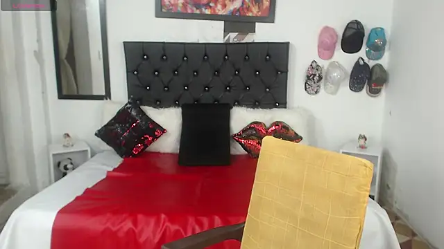 Sweetbigcatt online show from March 16, 2025, 12:34 am