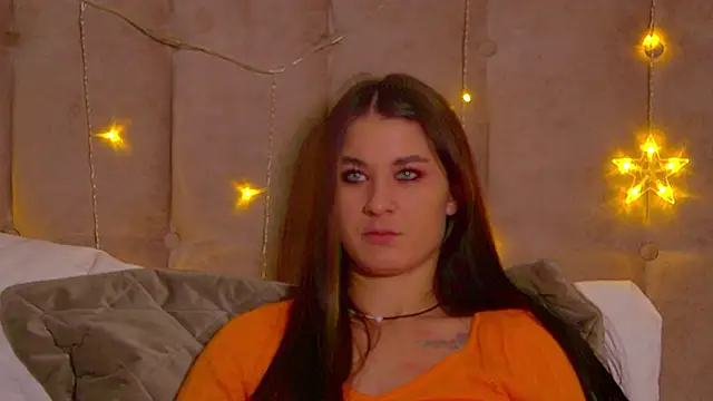 Snapshot of RachelSimpson chatting on December 15, 2024, 10:15 pm RachelSimpson online show from December 15, 2024, 10:15 pm