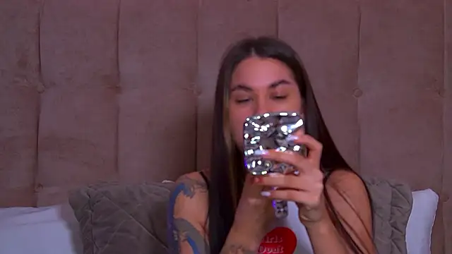 Snapshot of RachelSimpson chatting on January 20, 2025, 3:59 am RachelSimpson online show from January 20, 2025, 3:59 am