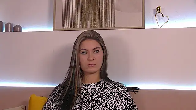 Snapshot of RachelSimpson chatting on January 27, 2025, 12:43 am RachelSimpson online show from January 27, 2025, 12:43 am