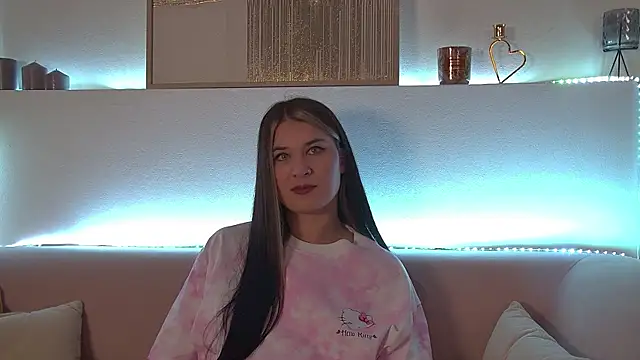 Snapshot of RachelSimpson chatting on February 23, 2025, 9:26 pm RachelSimpson online show from February 23, 2025, 9:26 pm