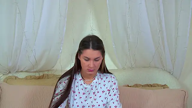 RachelSimpson online show from March 11, 2026, 6:36 pm