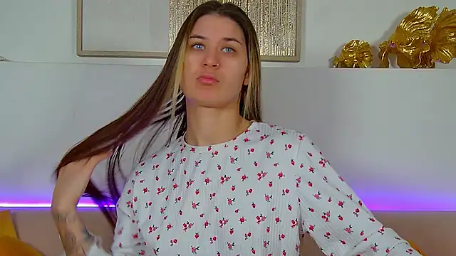 RachelSimpson online show from March 13, 2026, 6:25 pm