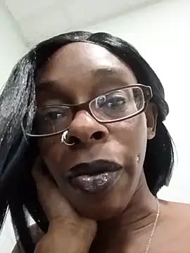 Snapshot of Jasmine_FullsShine chatting on July 6, 2026, 4:09 pm Jasmine FullsShine online show from July 6, 2026, 4:09 pm