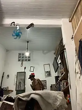 Snapshot of raphadoors19 chatting on November 29, 2025, 2:47 am raphadoors19 online show from November 29, 2025, 2:47 am