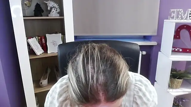 Zoey Erotic online show from September 25, 2025, 4:49 am