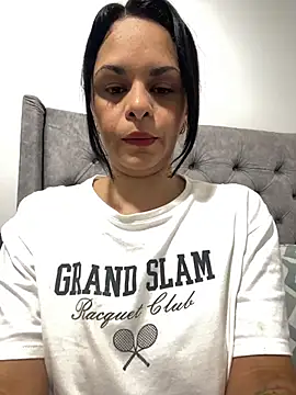 Snapshot of Kataliina chatting on February 18, 2026, 3:02 am Kataliina online show from February 18, 2026, 3:02 am