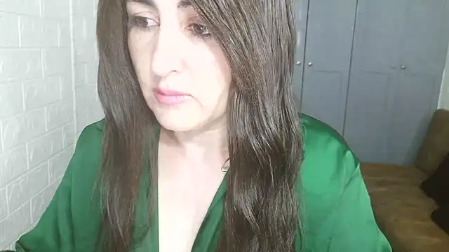 naughty sarahh online show from May 2, 2026, 9:09 pm