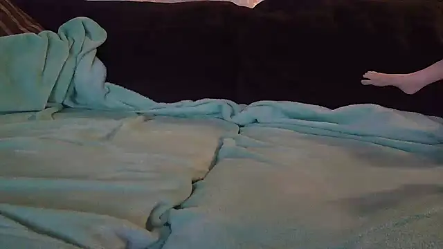 Dan Long Dong online show from March 14, 2026, 8:42 am