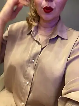 Snapshot of Cute_sun chatting on January 8, 2025, 6:31 pm Cute sun online show from January 8, 2025, 6:31 pm