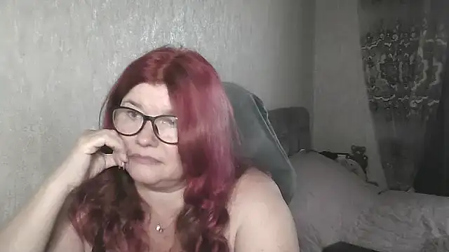 Snapshot of Diana_49 chatting on June 8, 2026, 7:53 am Diana 49 online show from June 8, 2026, 7:53 am