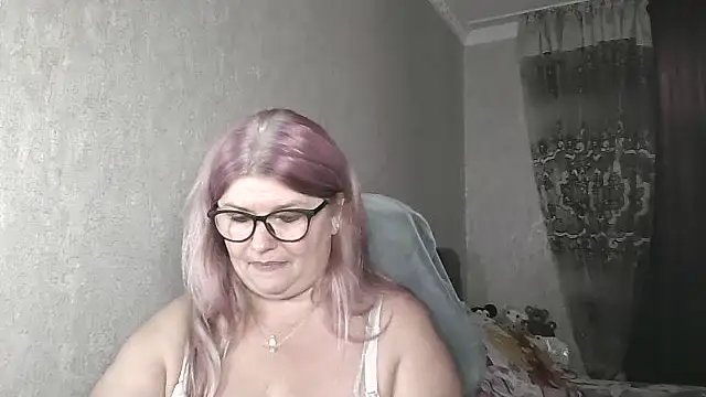 Diana 49 online show from July 13, 2026, 12:41 pm