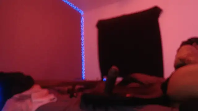 trophyboi69 online show from March 15, 2026, 12:11 pm