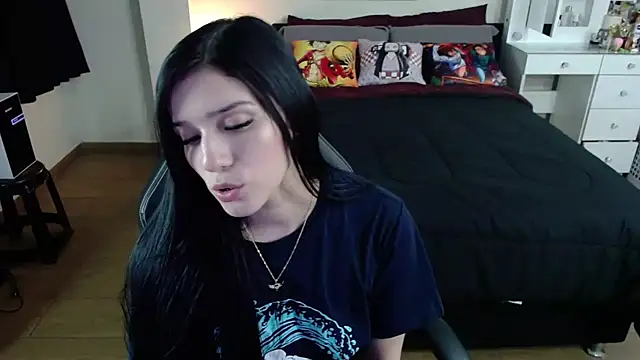 Snapshot of kittykat18x chatting on May 21, 2026, 1:34 am kittykat18x online show from May 21, 2026, 1:34 am